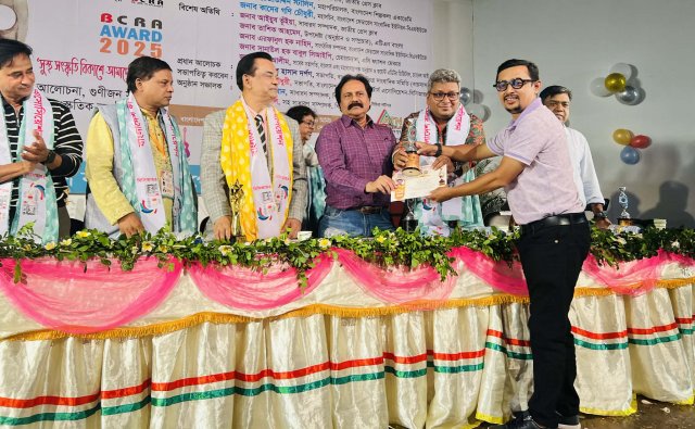 Journalist & Lyricist Mahmud Manjur
